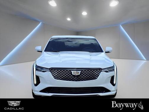2025 Cadillac CT4 Luxury