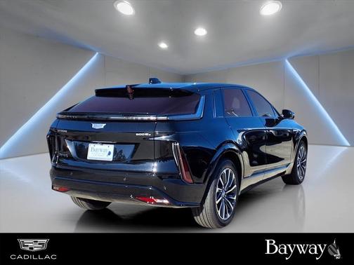2025 Cadillac LYRIQ Sport