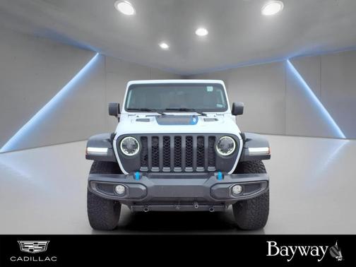 Bright White Clearcoat 2023 Jeep Wrangler 4xe Rubicon