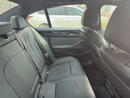 2019 BMW 530e iPerformance