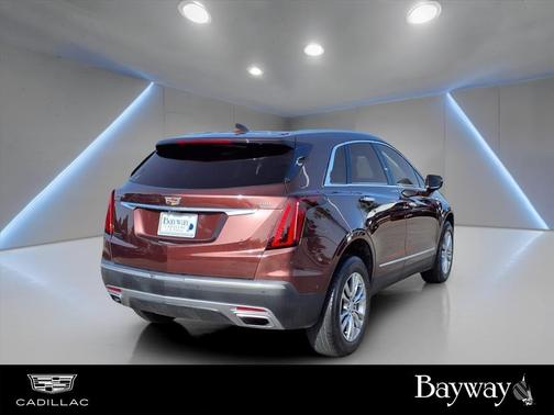 2022 Cadillac XT5 Premium Luxury