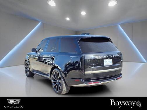 2023 Land Rover Range Rover P400 SE