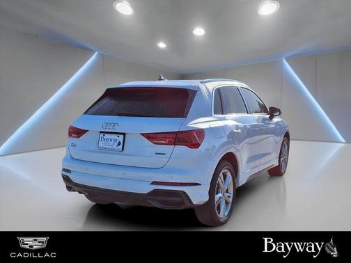 2021 Audi Q3 45 S line Premium