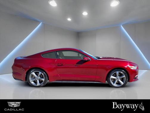 2016 Ford Mustang EcoBoost Premium