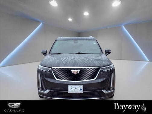 2022 Cadillac XT6 Premium Luxury FWD