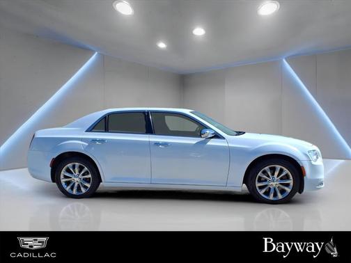 2019 Chrysler 300 Limited