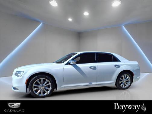 2019 Chrysler 300 Limited