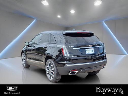 2025 Cadillac XT5 Sport