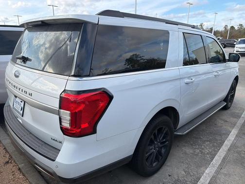 2022 Ford Expedition Max XLT