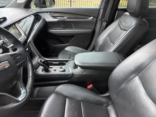 2022 Cadillac XT6 Sport AWD