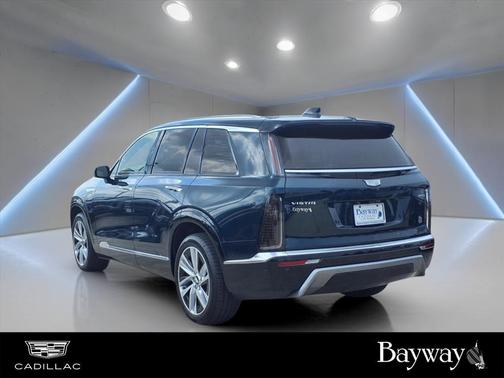 2026 Cadillac VISTIQ Luxury