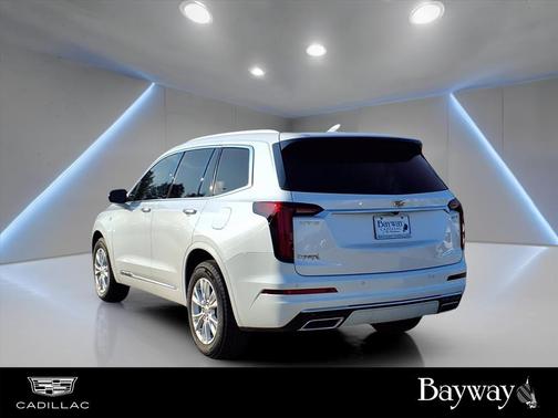 2025 Cadillac XT6 Luxury FWD