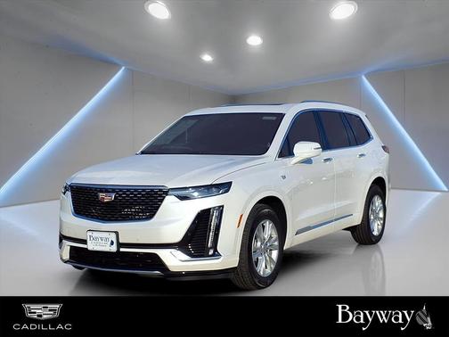 2025 Cadillac XT6 Luxury FWD