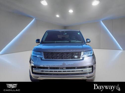 2024 Land Rover Range Rover P530 SE