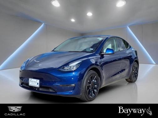 Deep Blue 2023 Tesla Model Y Long Range