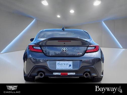 2025 Toyota GR86 Premium