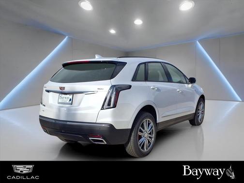 2025 Cadillac XT5 Sport