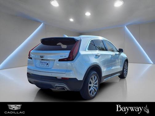 2022 Cadillac XT4 Premium Luxury