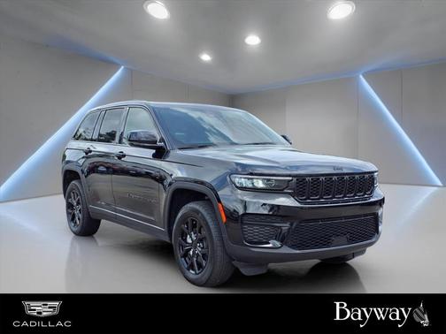 2024 Jeep Grand Cherokee Laredo