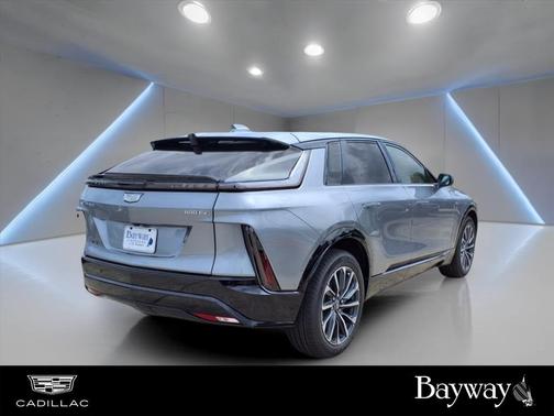 2025 Cadillac LYRIQ Sport