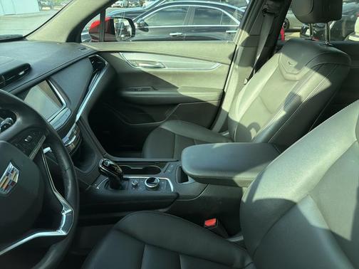 2024 Cadillac XT6 Luxury FWD