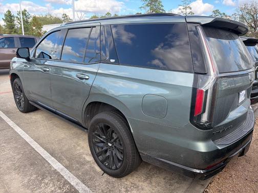 2023 Cadillac Escalade Sport