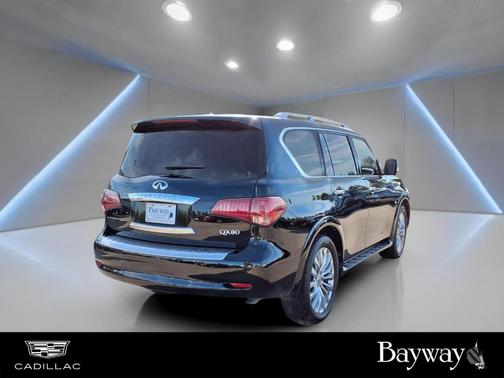 2017 INFINITI QX80 Base