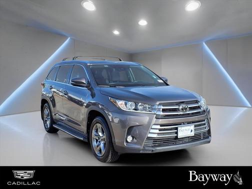 2019 Toyota Highlander Limited Platinum
