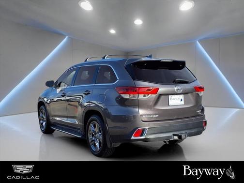 2019 Toyota Highlander Limited Platinum