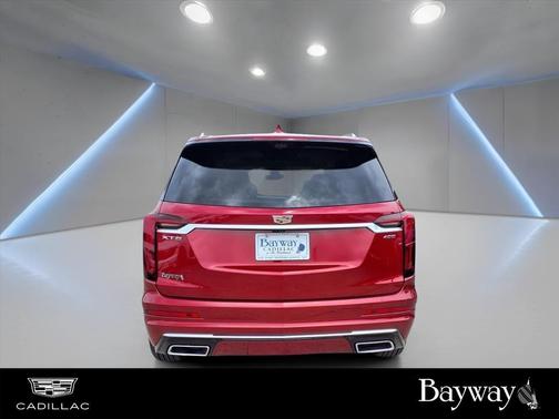2025 Cadillac XT6 Premium Luxury FWD