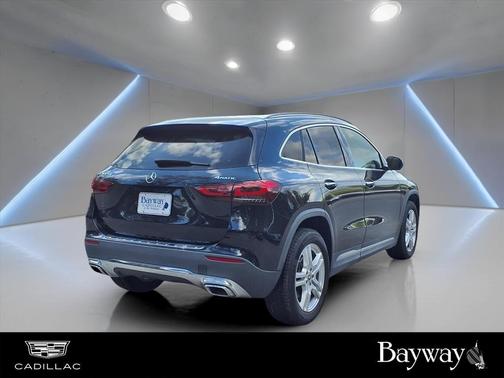 2023 Mercedes-Benz GLA 250 Base 4MATIC