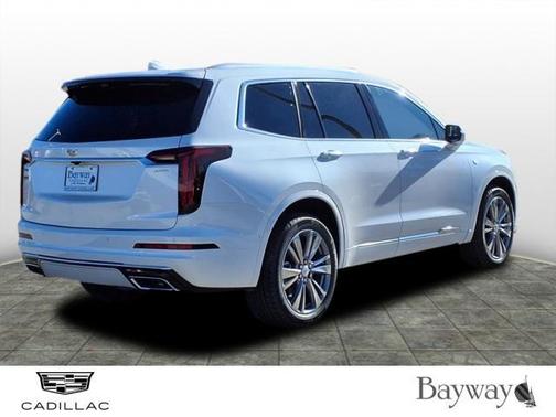 2025 Cadillac XT6 Premium Luxury FWD