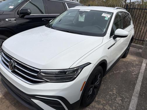 2024 Volkswagen Tiguan 2.0T SE
