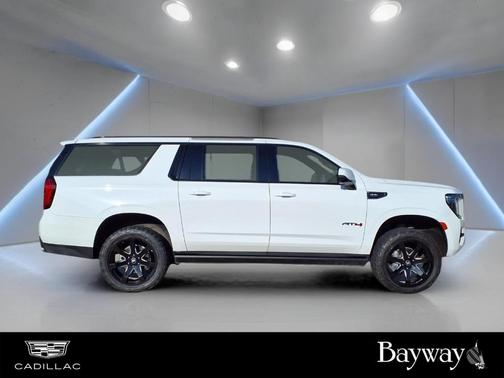 Summit White 2024 GMC Yukon XL AT4