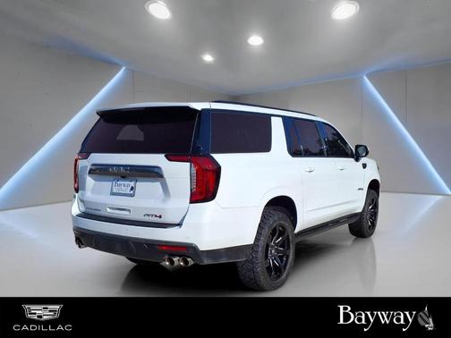 Summit White 2024 GMC Yukon XL AT4