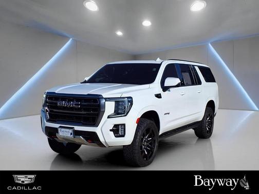 Summit White 2024 GMC Yukon XL AT4
