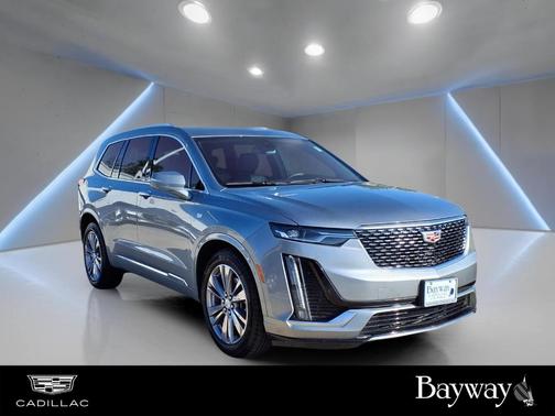 2025 Cadillac XT6 Premium Luxury FWD