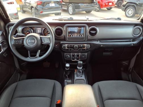 2023 Jeep Gladiator Sport