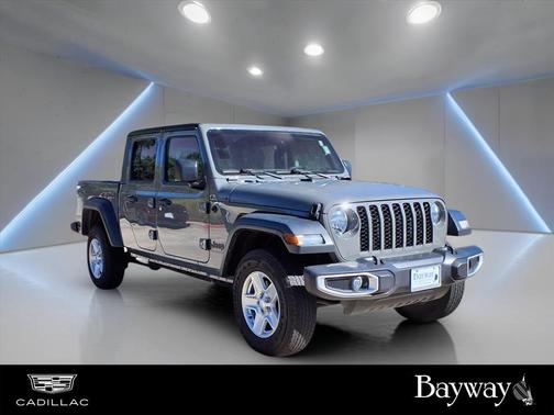 2023 Jeep Gladiator Sport