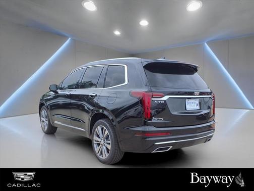 2025 Cadillac XT6 Premium Luxury FWD