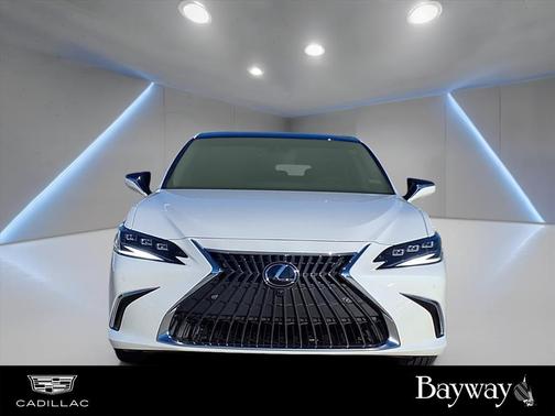 2025 Lexus ES 350 Ultra Luxury