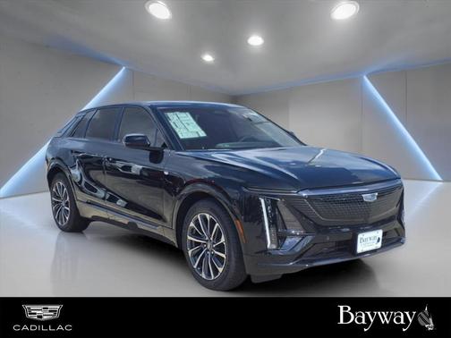 2025 Cadillac LYRIQ Sport