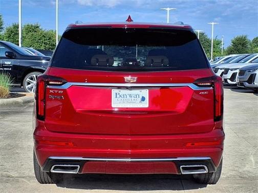 2025 Cadillac XT6 Premium Luxury FWD