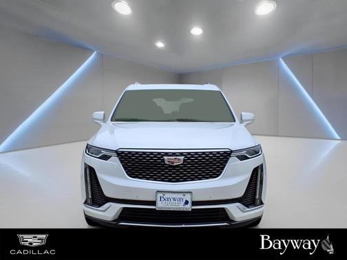 2023 Cadillac XT6 Luxury FWD