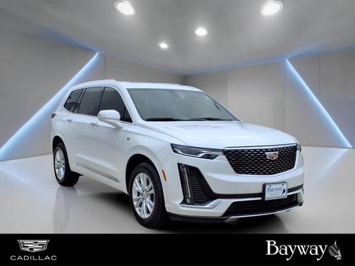 2023 Cadillac XT6 Luxury FWD