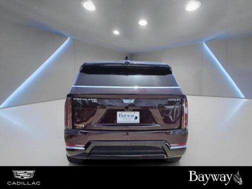 2025 Cadillac Escalade IQ Luxury 1
