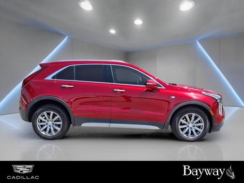 2021 Cadillac XT4 Premium Luxury