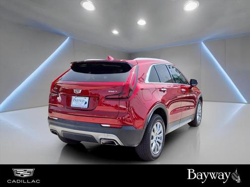 2021 Cadillac XT4 Premium Luxury