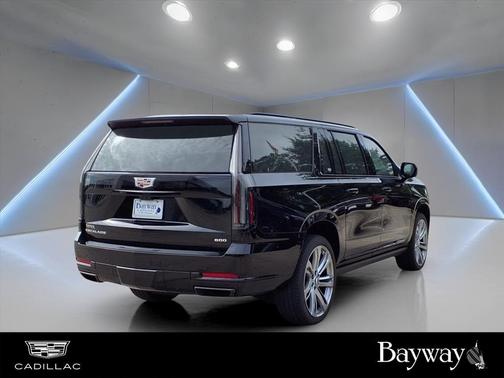 2025 Cadillac Escalade ESV Sport