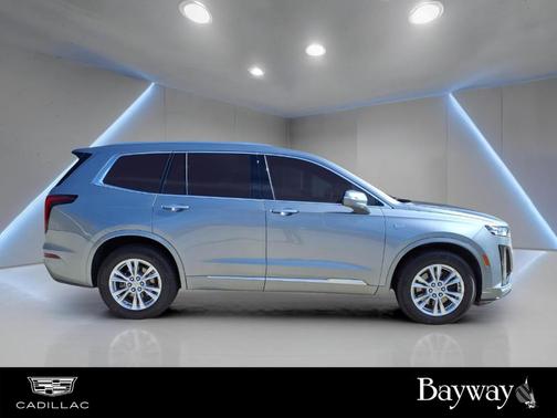 2025 Cadillac XT6 Luxury FWD